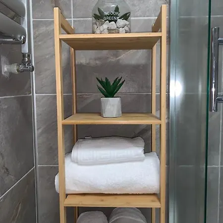 Alezzi Calypto Apartment Navodari