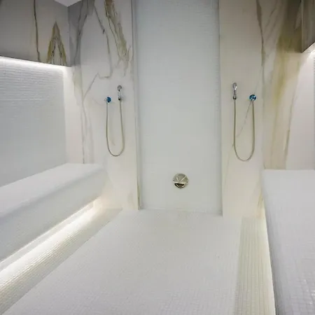 Apartment Alezzi Calypto *